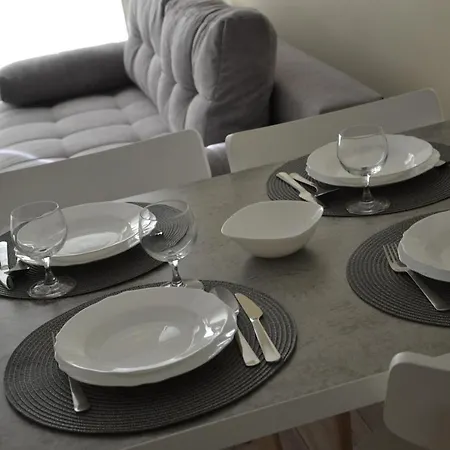Srebrny Z Garazem Appartement Kołobrzeg